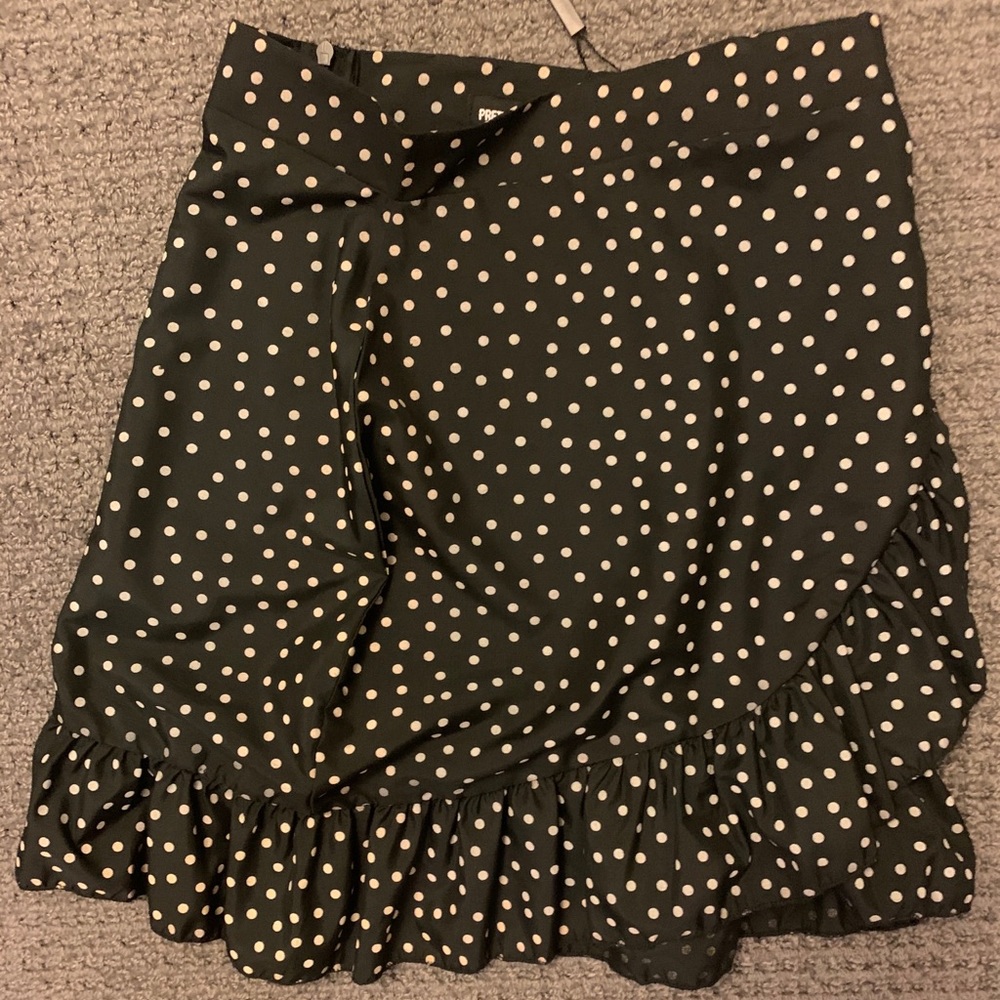 Black polka dot frill mini skirt